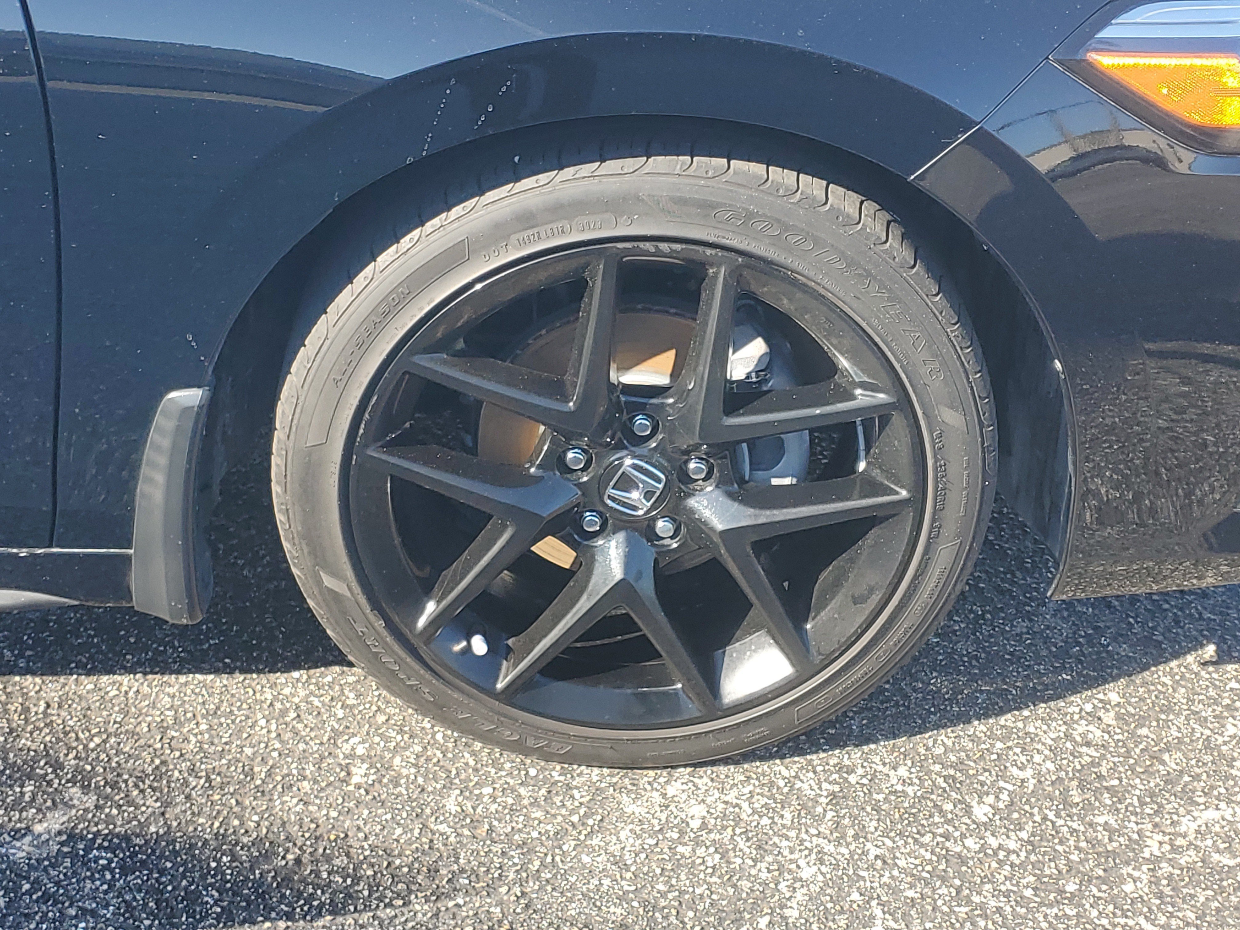 Used 2024  Honda Sport image 7