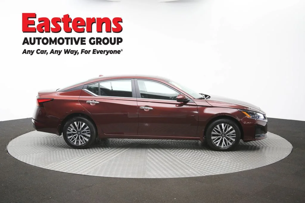 Used 2024 Red Nissan 2.5 SV image 47