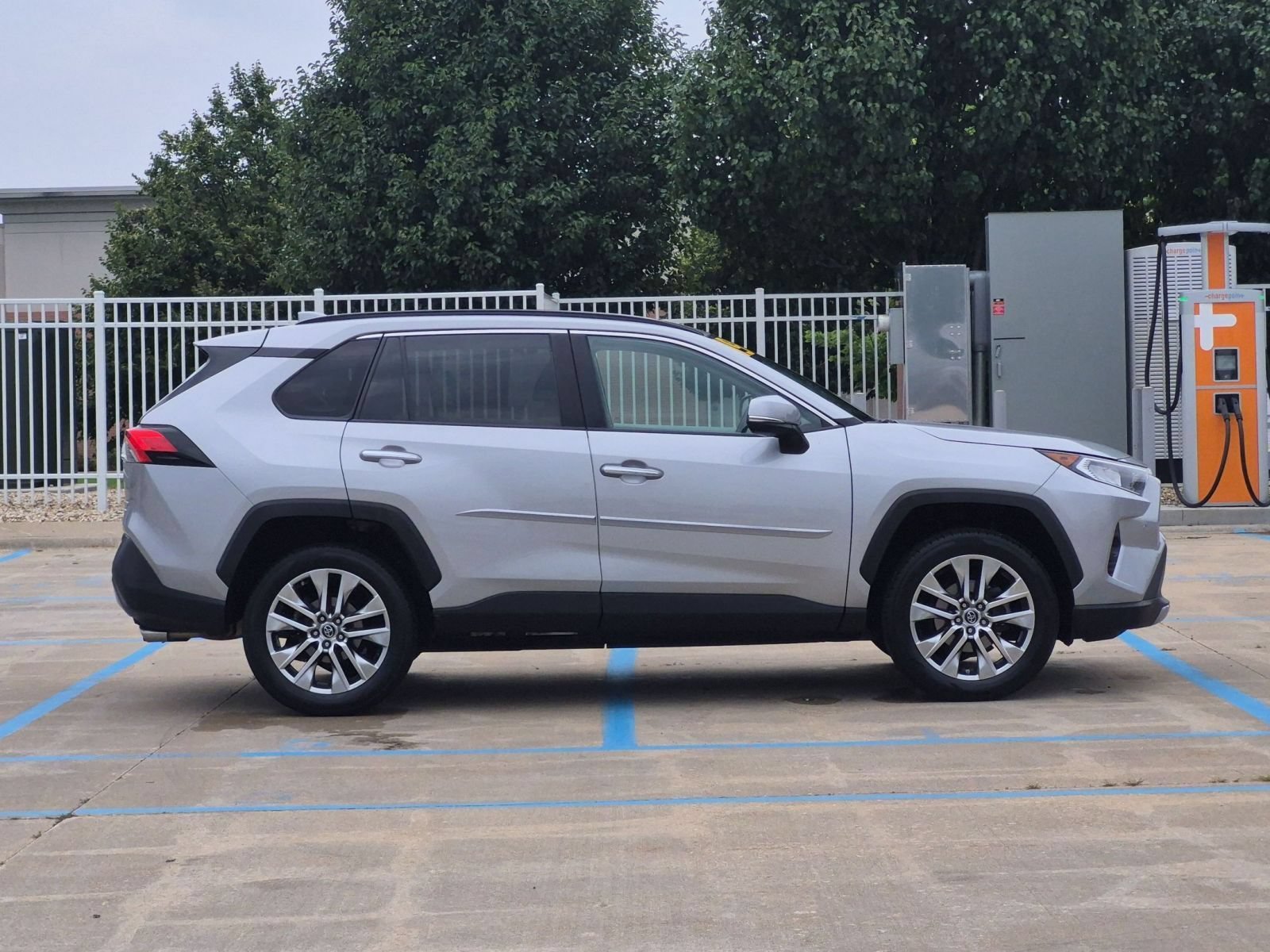 Used 2019 Silver Sky Metallic Toyota Limited AWD image 5