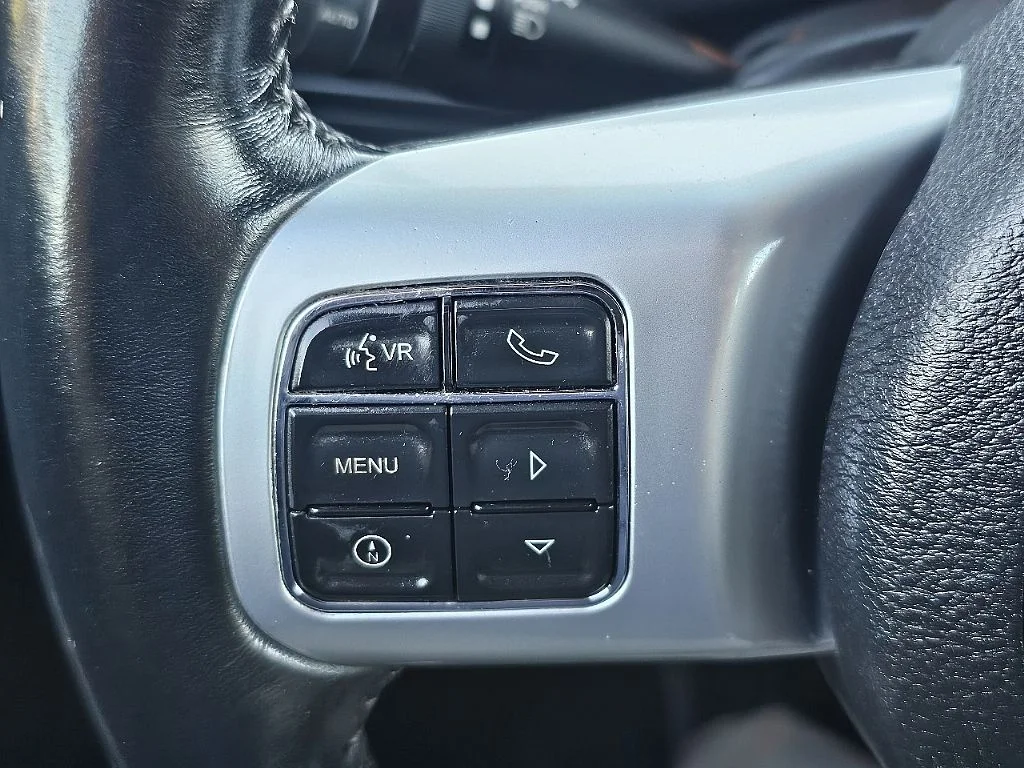 Used 2015 Silver Jeep Unlimited Rubicon image 28