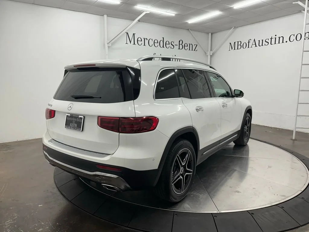 New 2026 White Mercedes-Benz GLB 250 image 7
