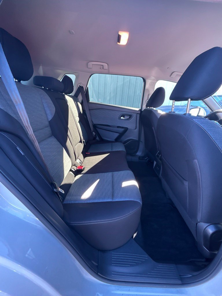 Used 2023 White Nissan SV image 21