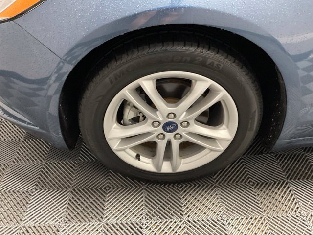 Used 2018 Blue Metallic Ford S image 38