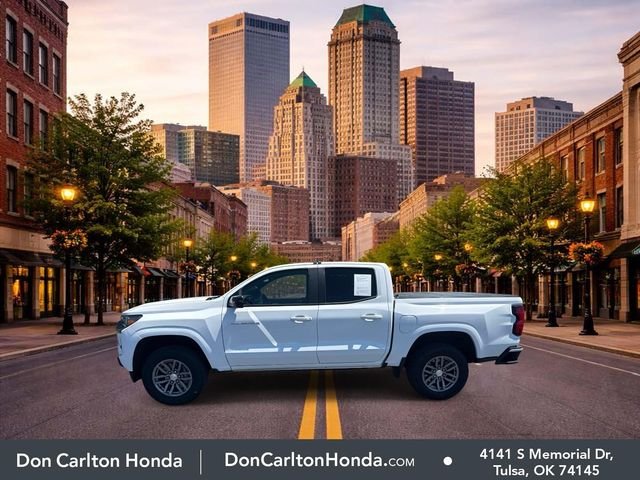 Used 2023 Summit White Chevrolet LT image 8
