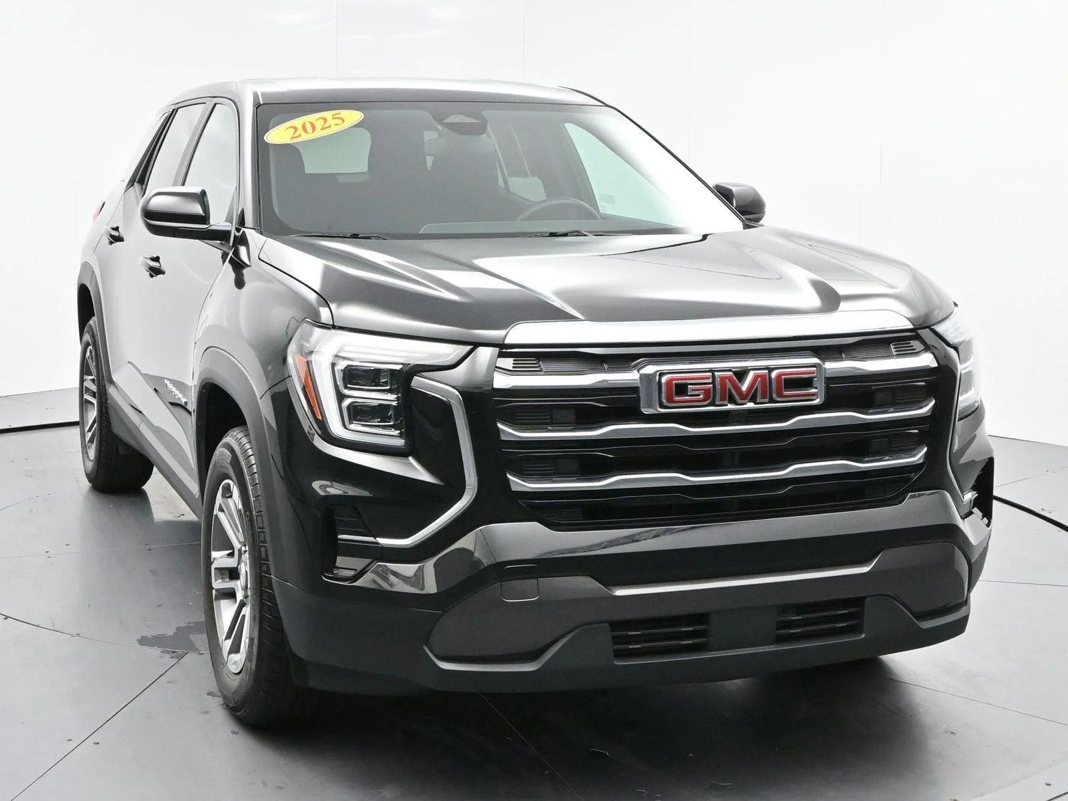 Used 2025 Ebony Twilight Metallic GMC Elevation image 2