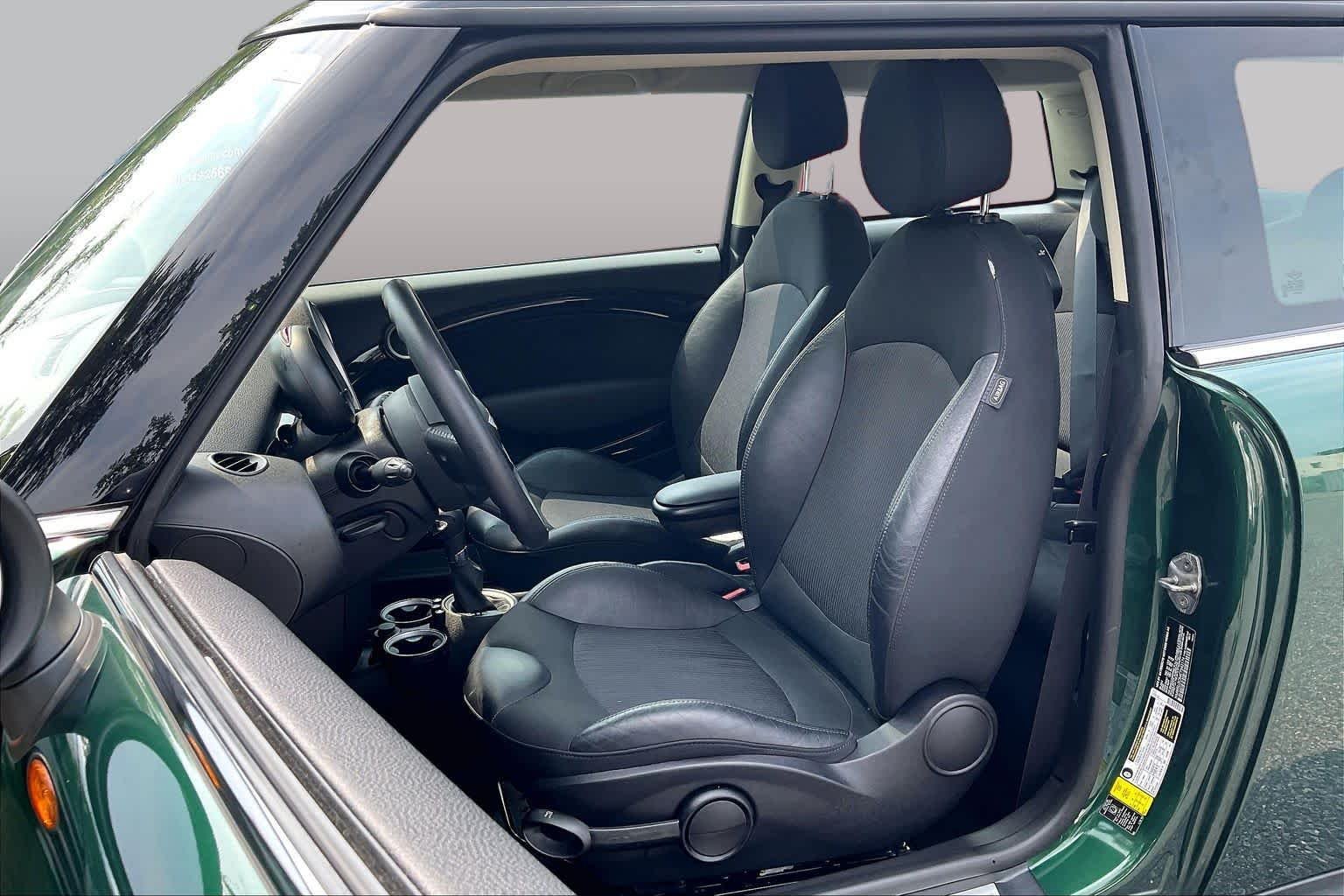 Used 2012  MINI  image 7