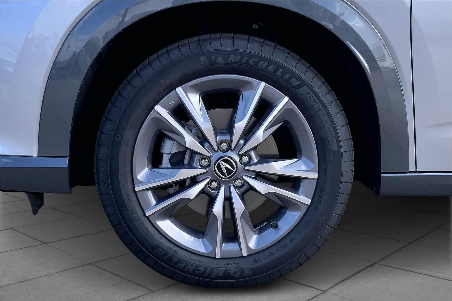 New 2026 Solar Silver Metallic Acura  image 9