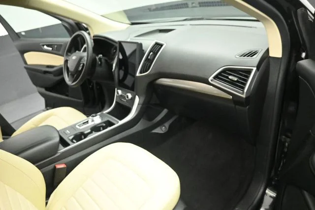 2024 Ford Edge SE - Photo 28