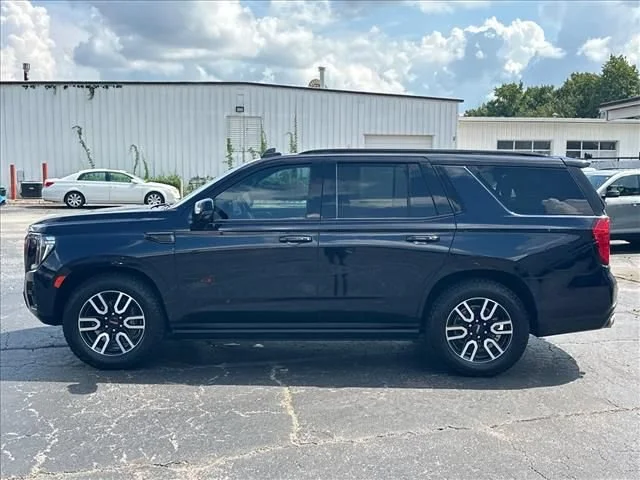 2023 GMC Yukon AT4 - Photo 7