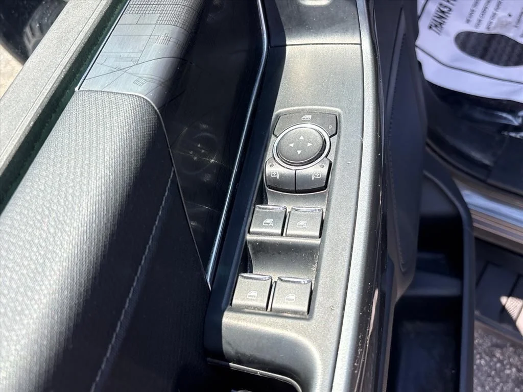 Used 2023 Gray Ford XLT image 26
