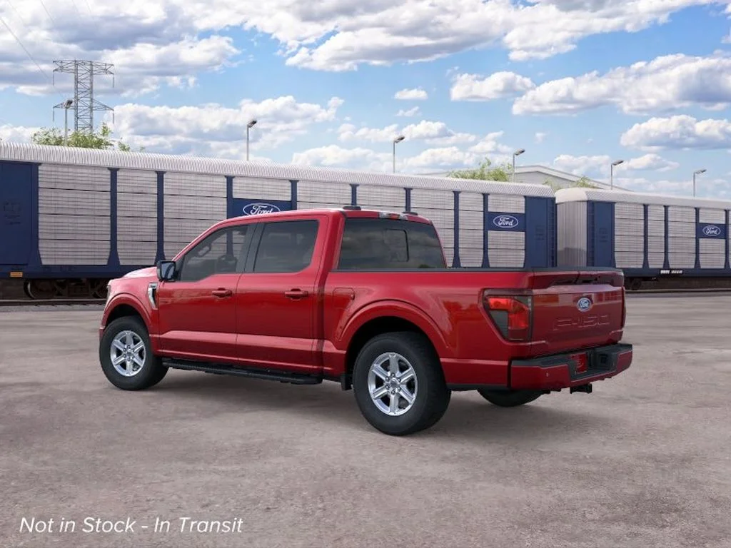 New 2026 Ruby Red Metallic Tinted Clearcoat Ford XLT image 4