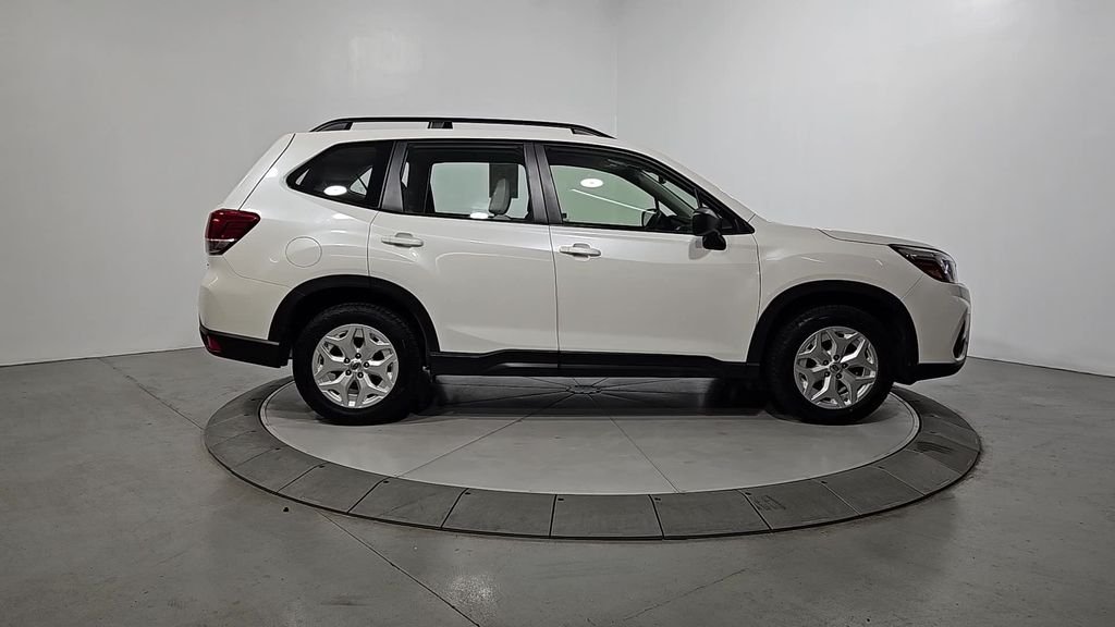 Used 2021 White Subaru Base image 7