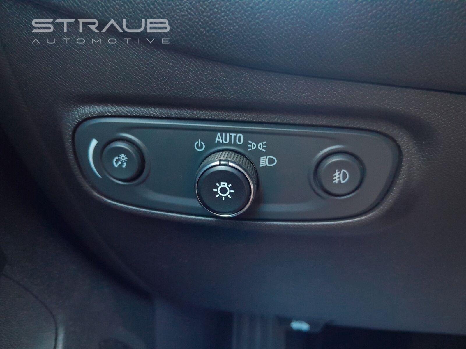 Used 2020 Pacific Blue Metallic Chevrolet LT image 18