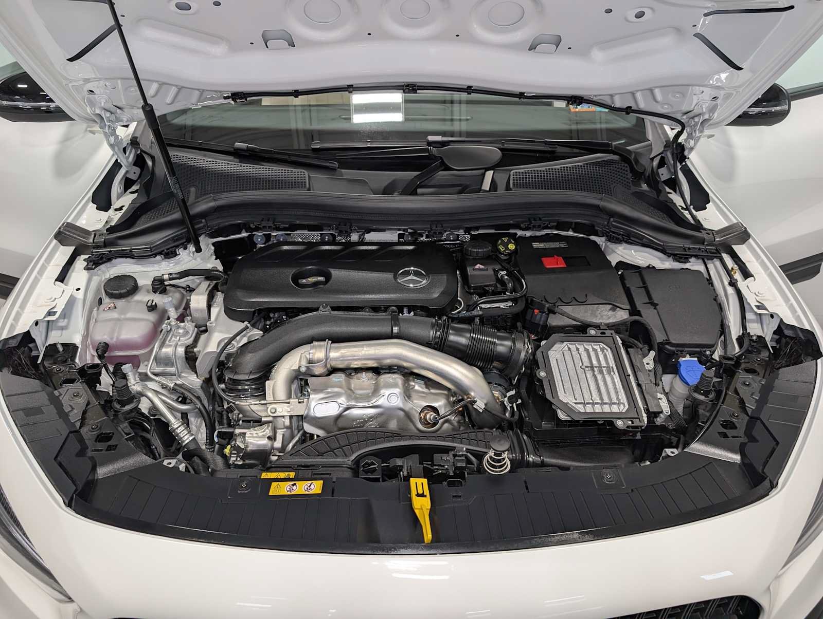 New 2026 Polar White Mercedes-Benz GLA 250 image 11