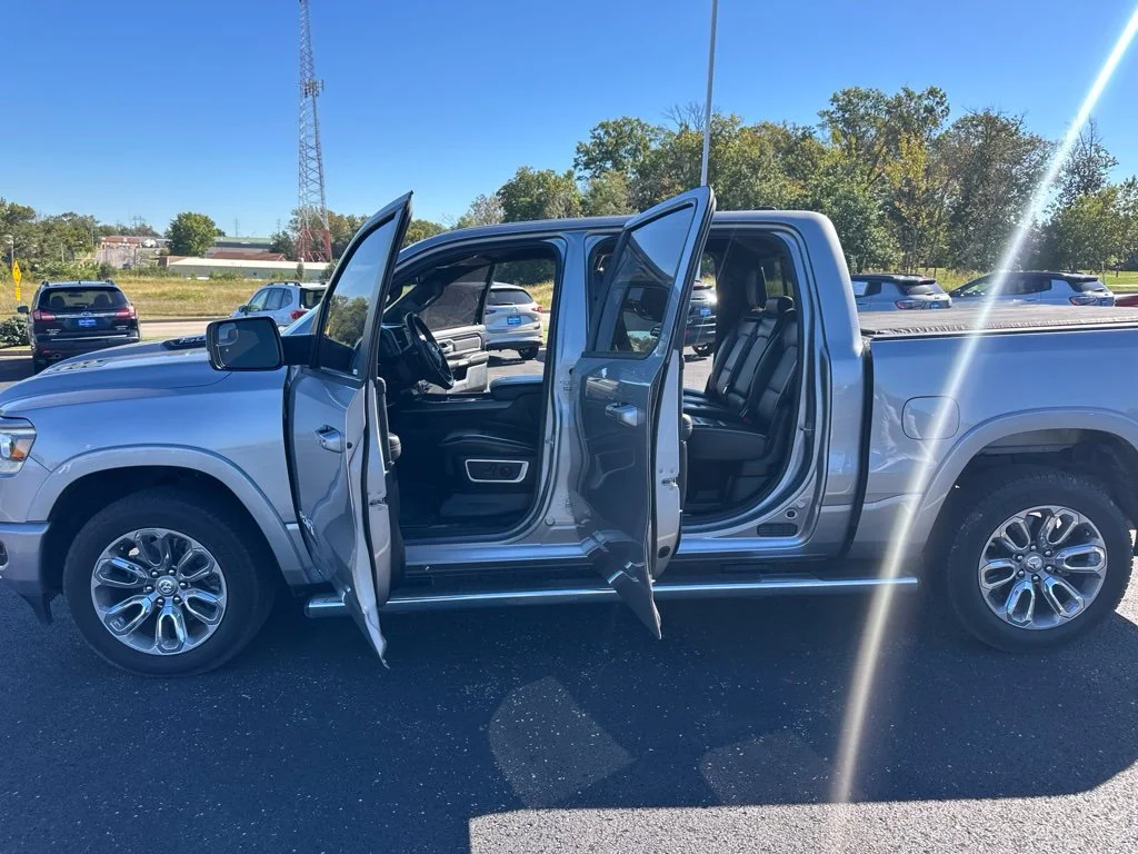 Used 2020 Silver Ram Laramie image 14