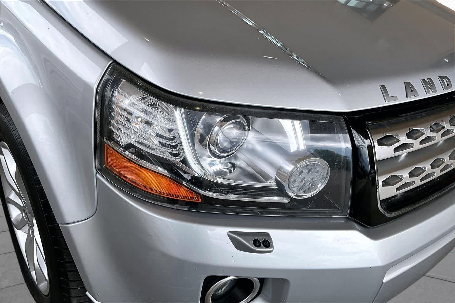 Used 2014 Indus Silver Land Rover  image 26