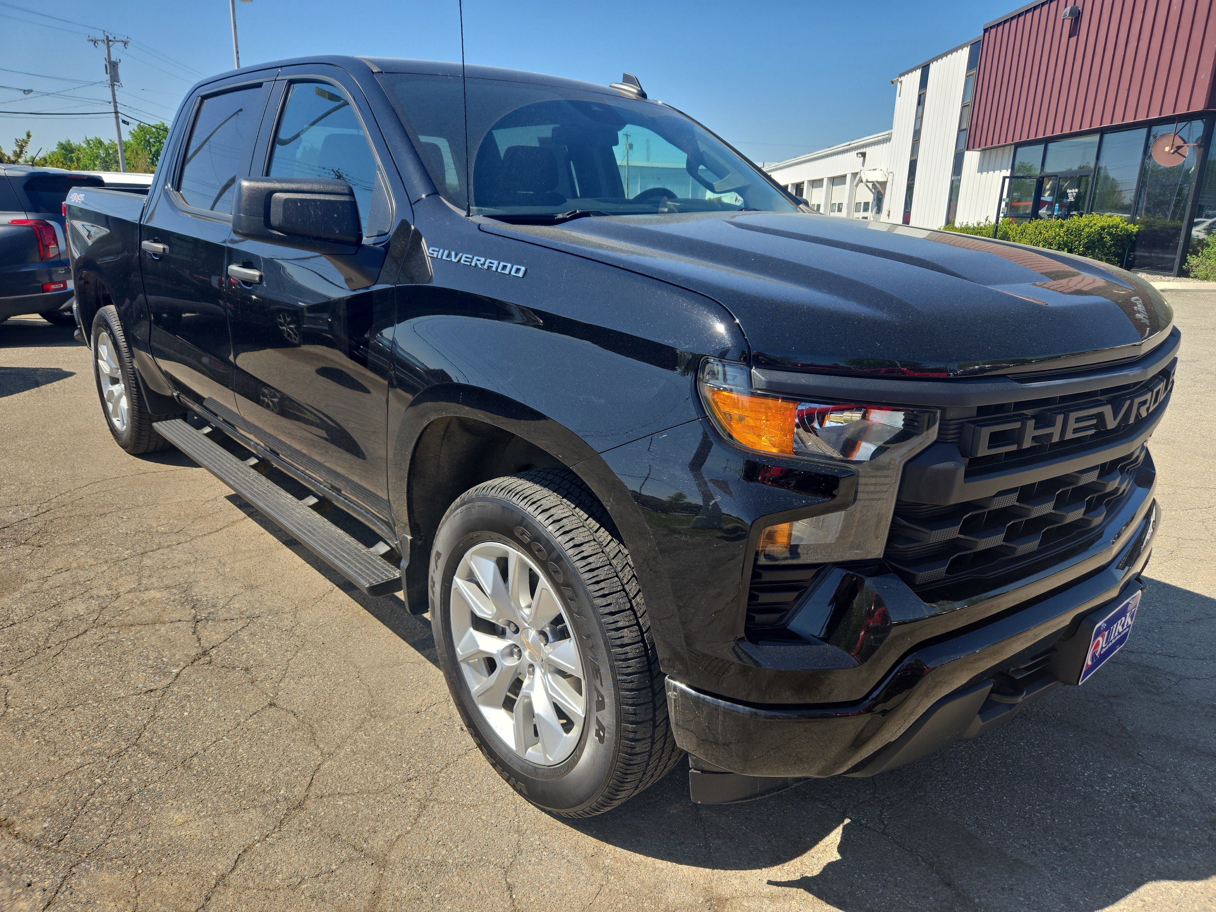 Used 2023 Black Chevrolet Custom image 4