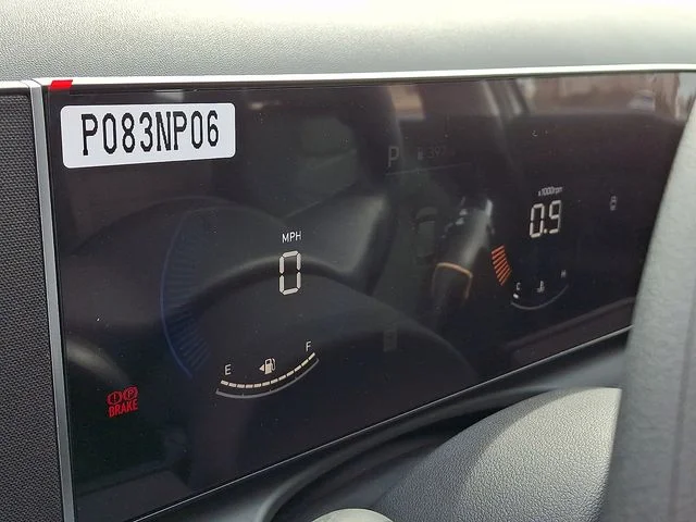 New 2026 White Hyundai SE image 15
