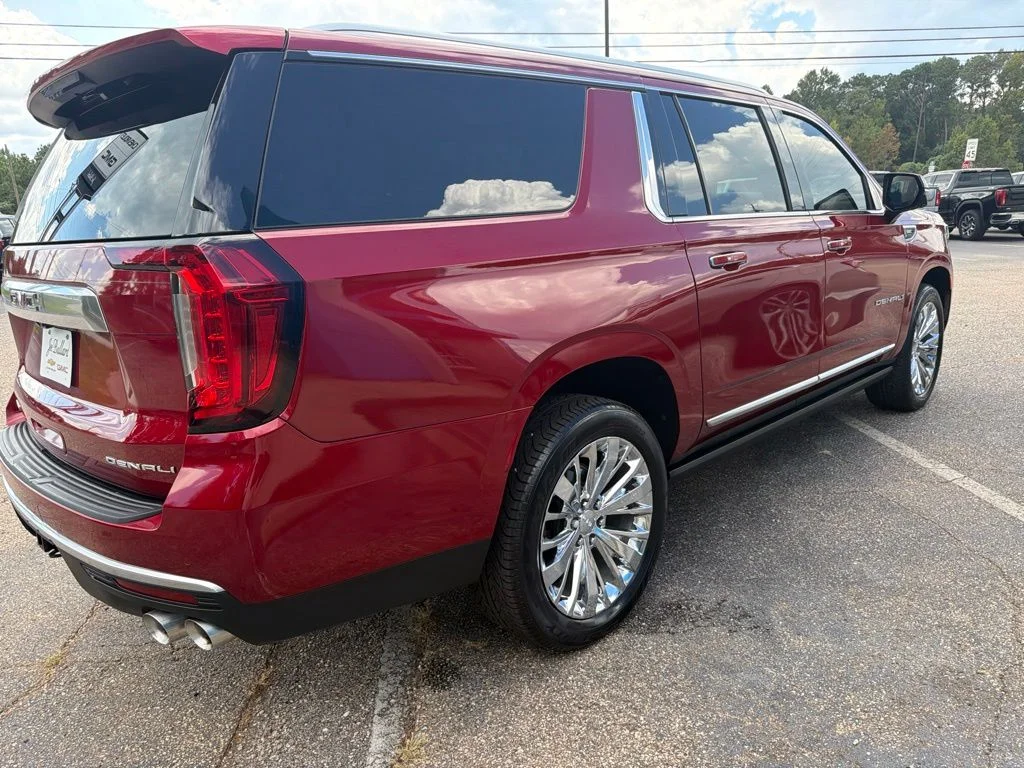 Used 2021 Red GMC Denali image 5