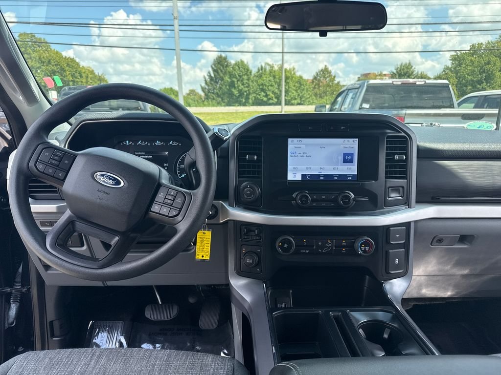 Used 2022 Blue Ford XLT image 15