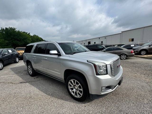2017 GMC Yukon Denali 2WD's photo
