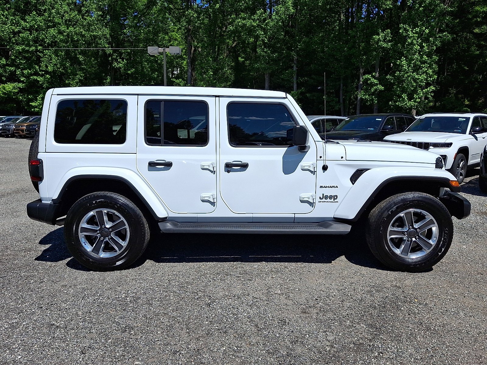 Certified Used 2023 Bright White Clearcoat Jeep Sahara image 7