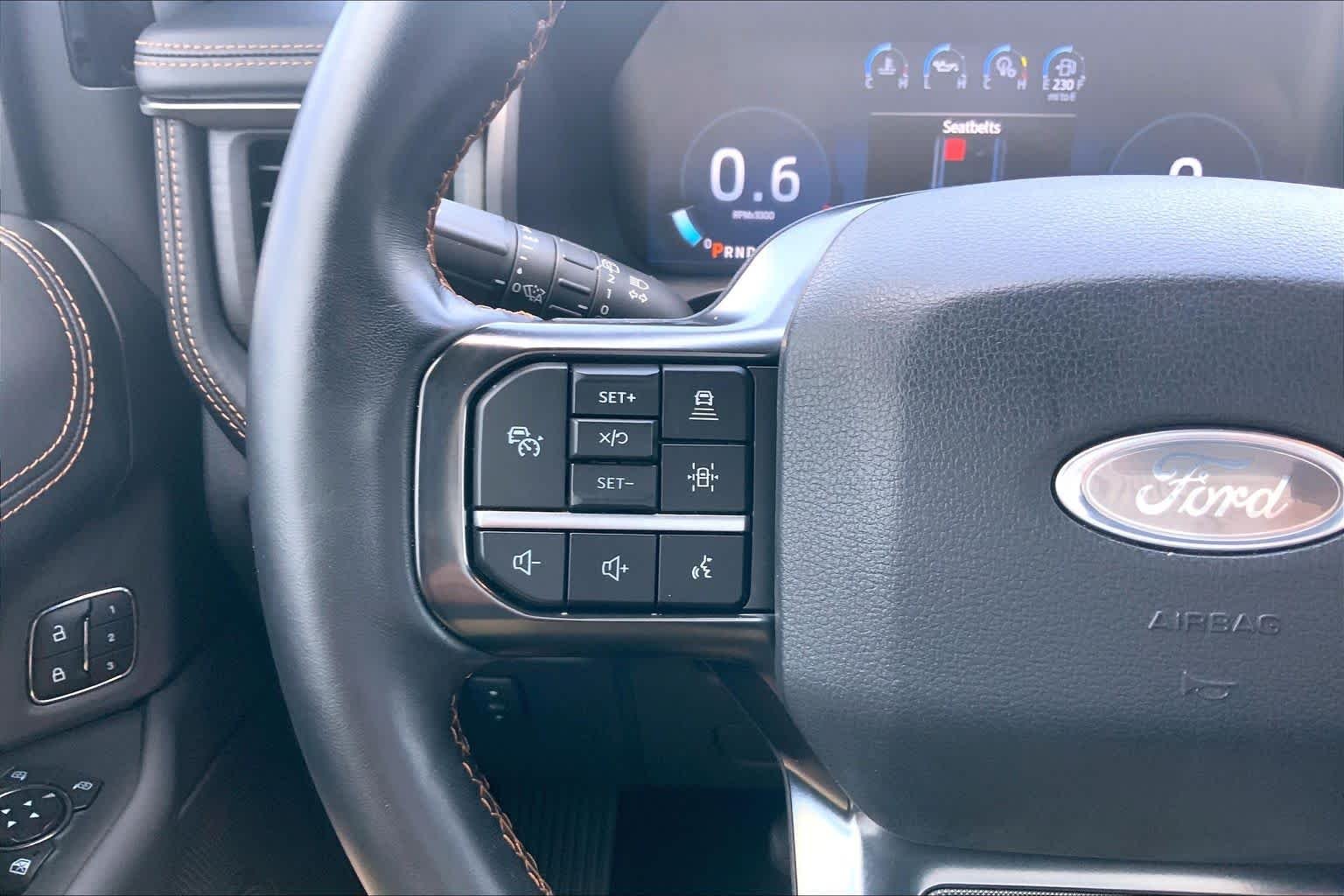 Used 2024 Star White Metallic Tri-Coat Ford Platinum image 23