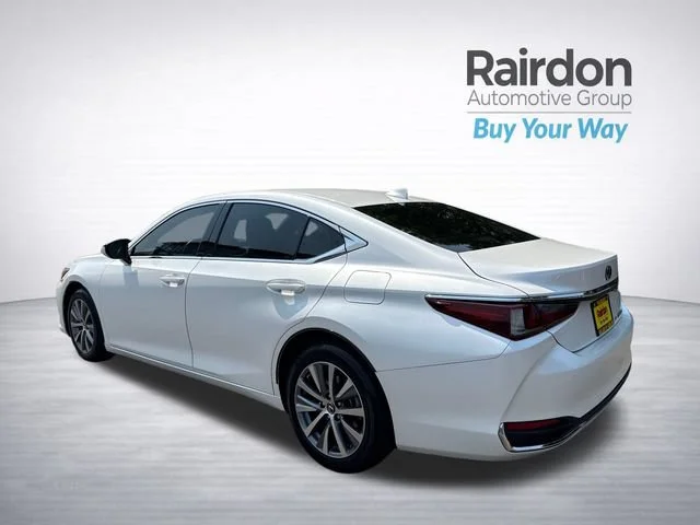 Used 2021 White Pearl Lexus ES 250 image 5