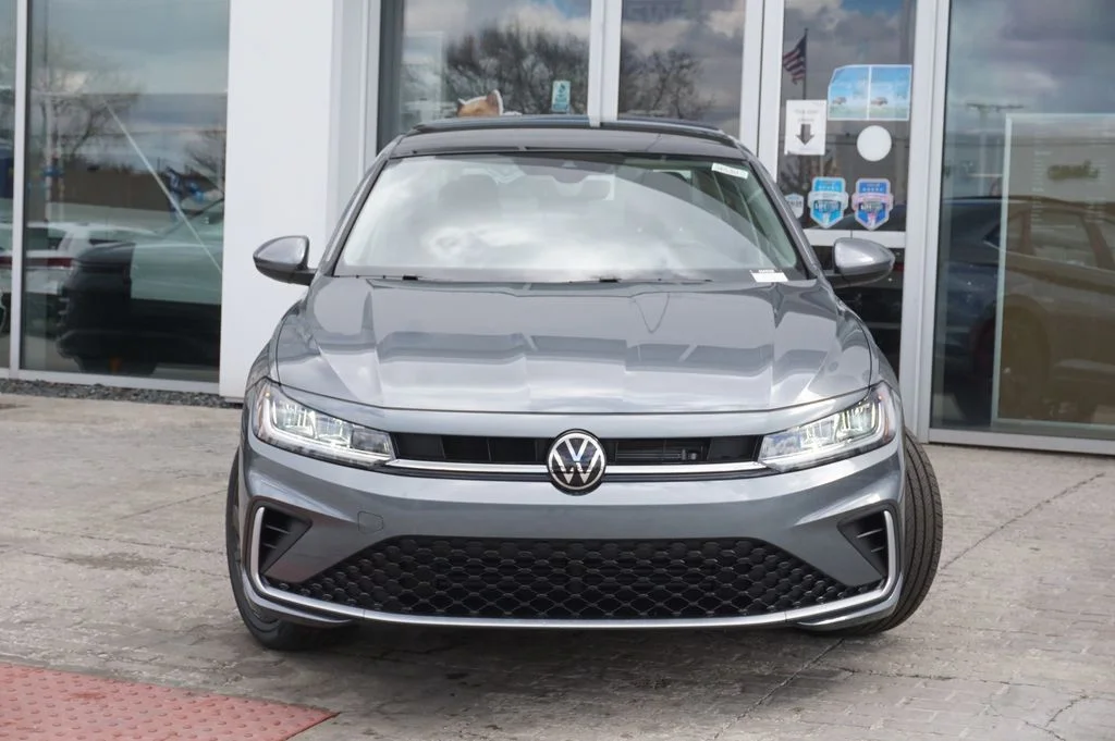 New 2026 Gray Volkswagen 1.5T SE image 5