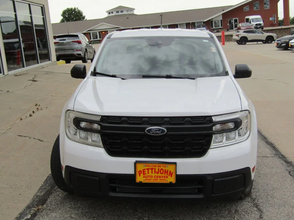 Used 2024 White Ford XL image 12