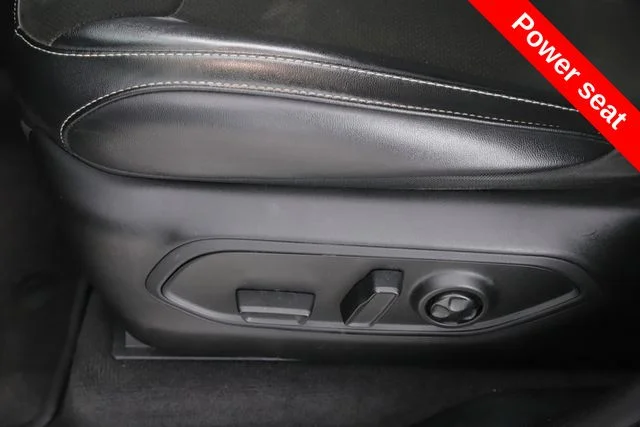 Used 2021 Gray Jeep Altitude image 19