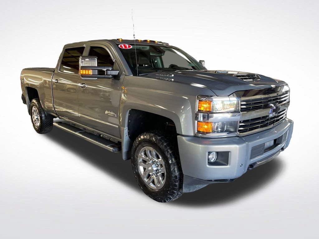 Used 2017 PEPPERDUST METALLIC Chevrolet High Country image 8