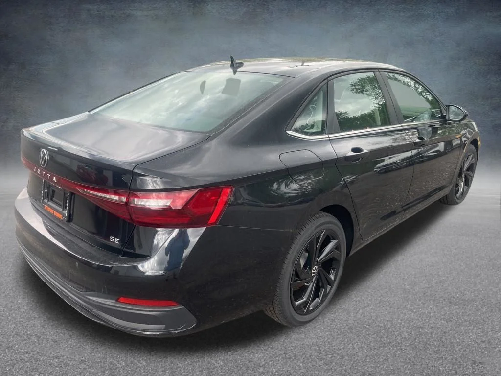 New 2026 Black Volkswagen 1.5T SE image 5