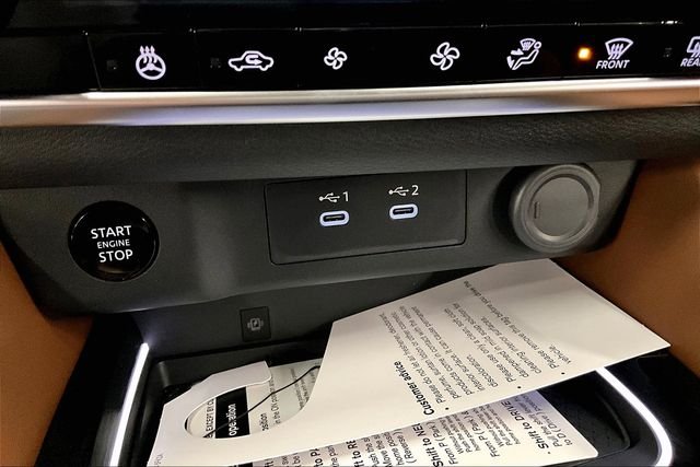 2025 Nissan Rogue Platinum - Photo 30