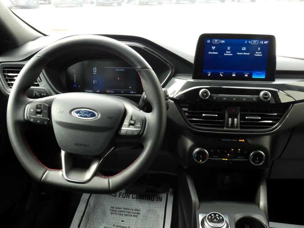 Used 2025 Gray Ford ST-Line image 10