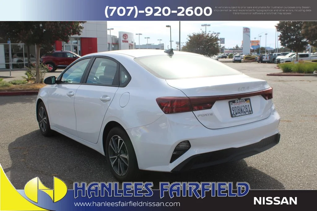 2023 Kia Forte LXS - Photo 9