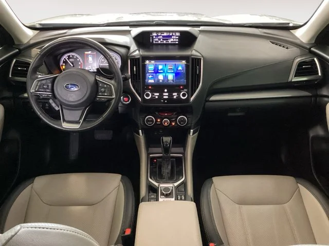 Used 2020 Crystal White Pearl Subaru Limited image 10