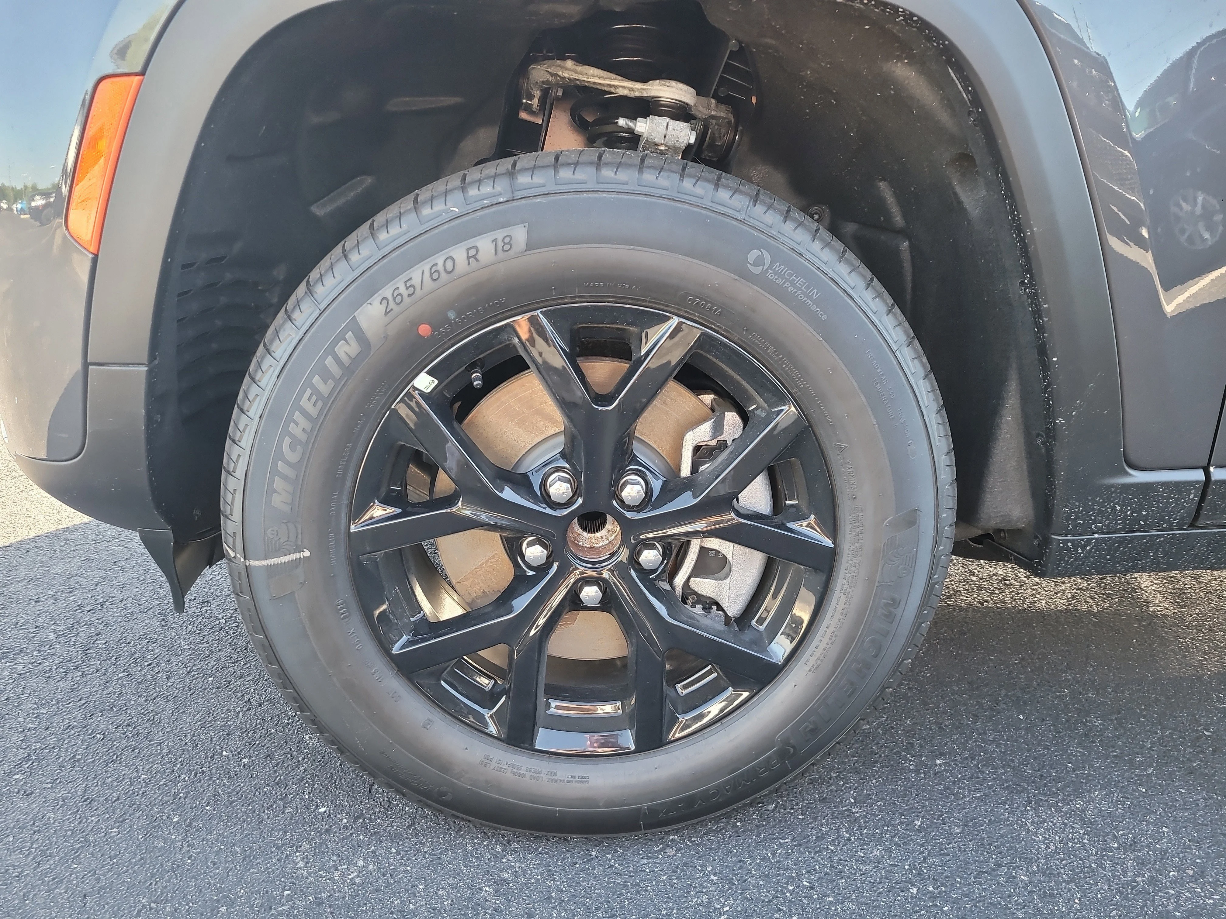 New 2026 Baltic Gray Metallic Clearcoat Jeep Laredo Altitude image 10
