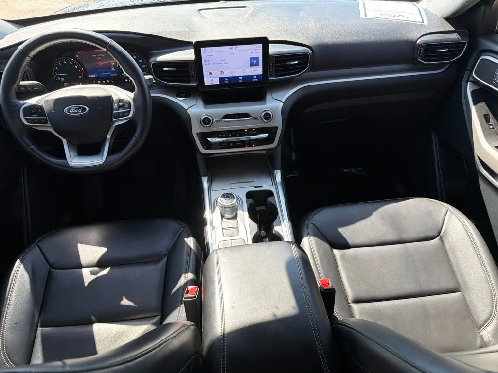 Used 2023 Black Ford XLT image 19