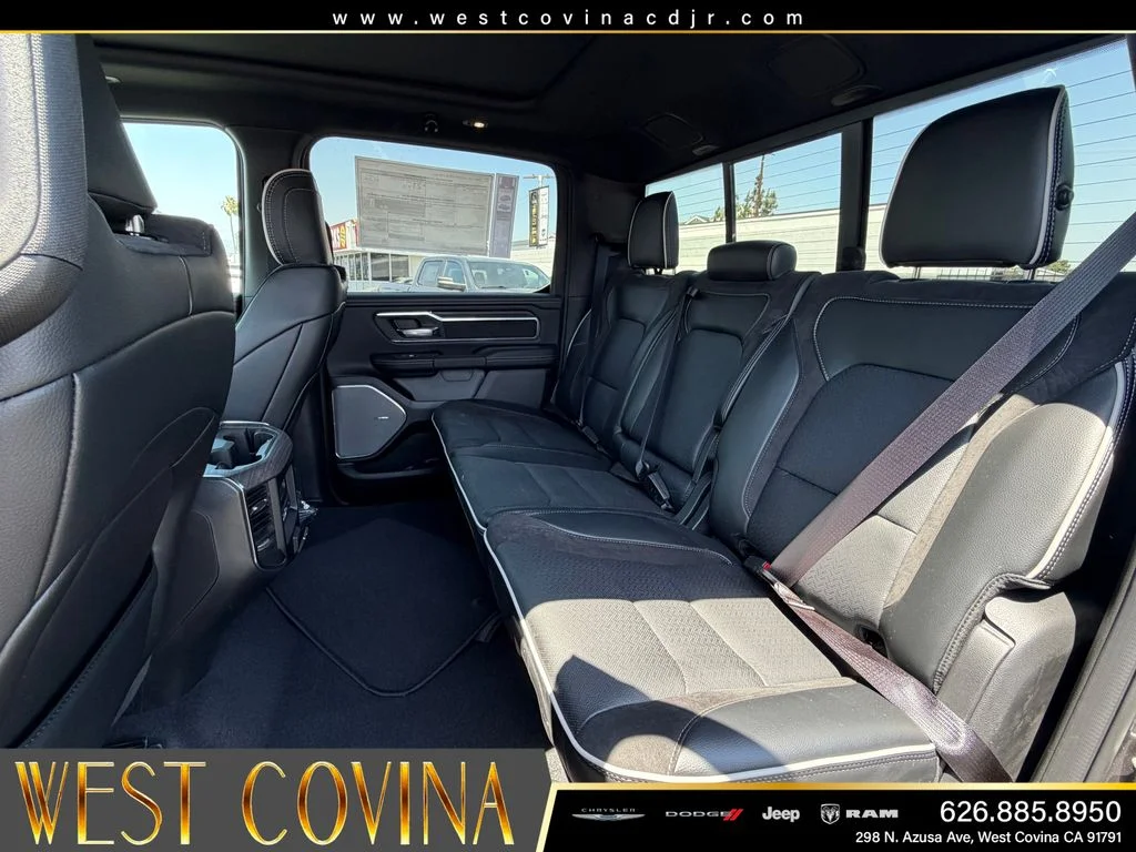 New 2026 Granite Crystal Metallic Clear-Coat Exterior Paint RAM Laramie image 28