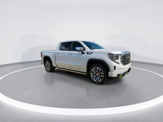 Used 2024 White GMC Denali image 2
