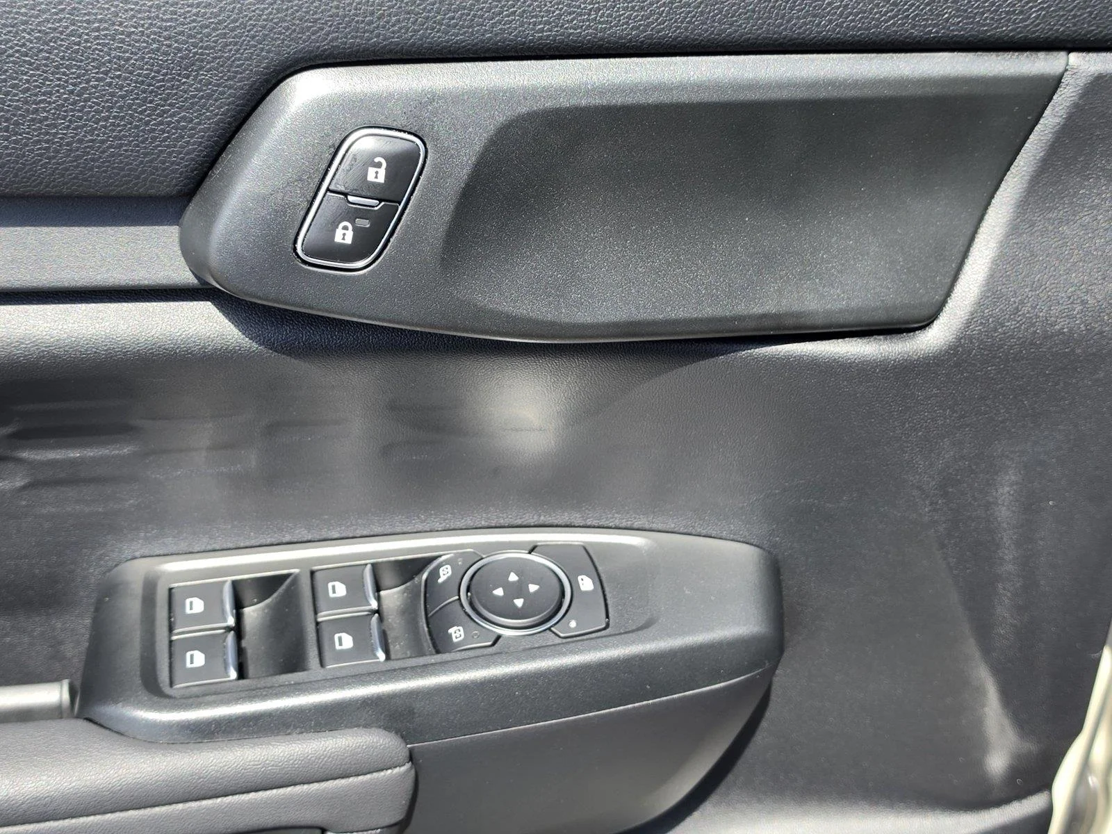 Used 2025 Desert Sand Ford XL image 16
