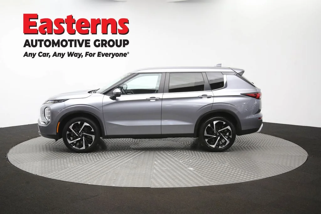 Used 2024 Gray Mitsubishi SE image 60