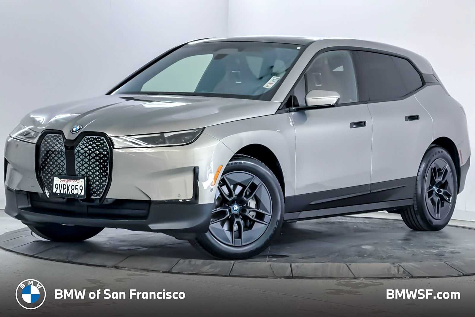 2024 BMW iX xDrive50's photo