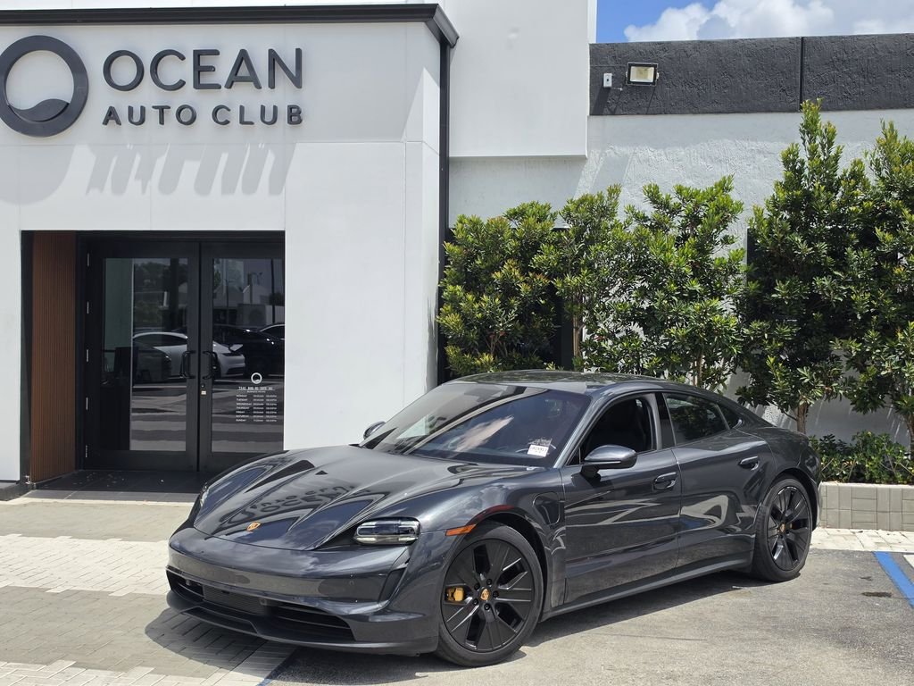 2022 Porsche Taycan Base