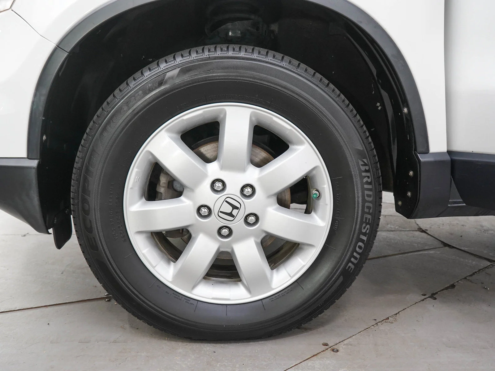 Used 2011 Taffeta White Honda SE image 26