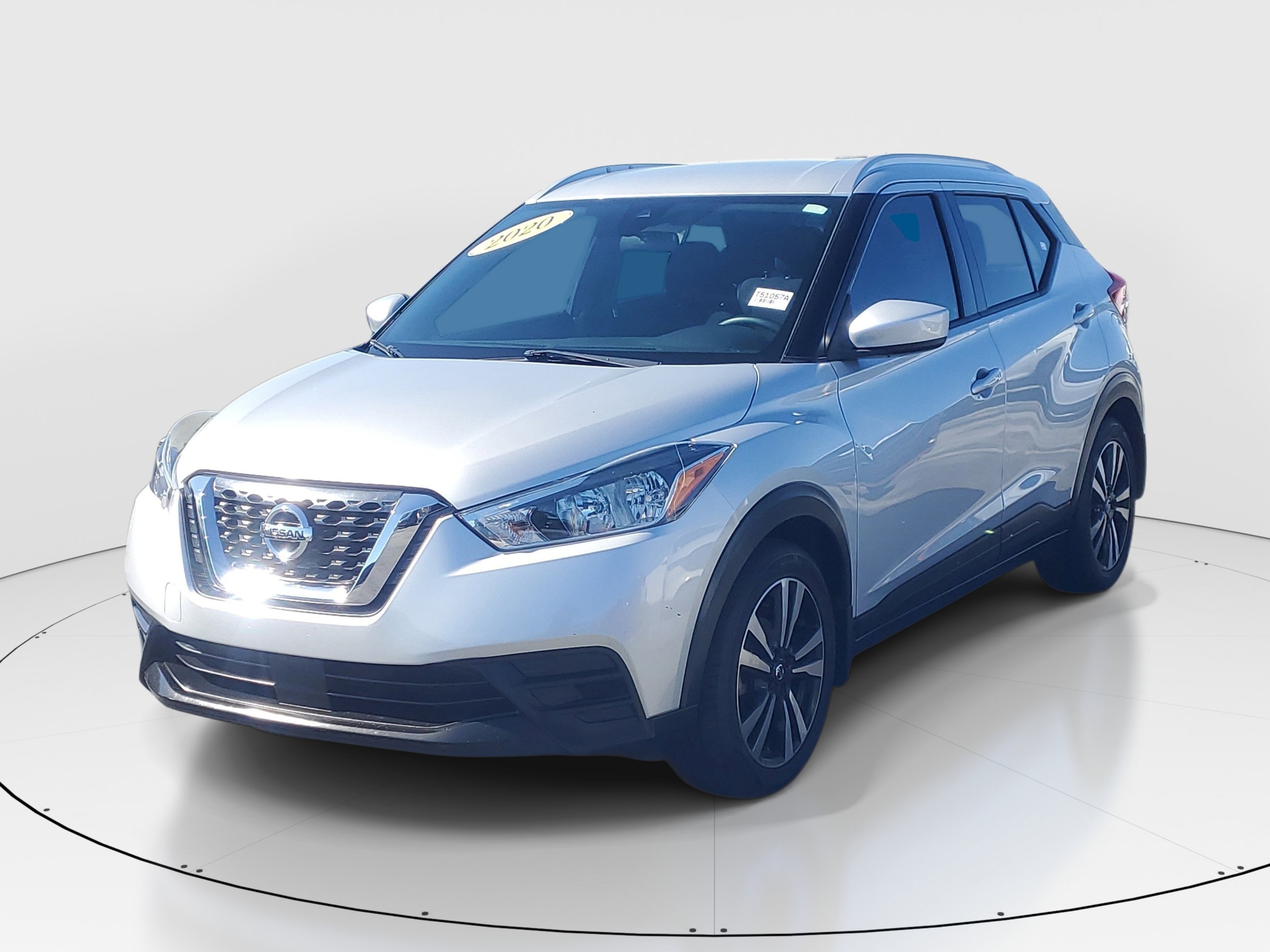 Used 2020 Brilliant Silver Metallic Nissan SV image 3