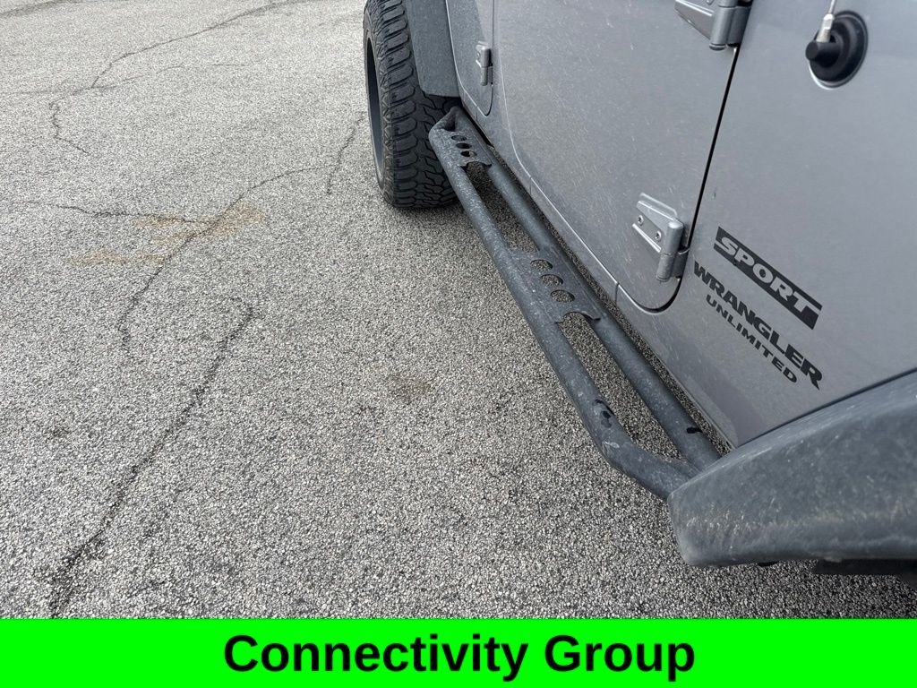 Used 2017 Silver Jeep Unlimited Sport image 3