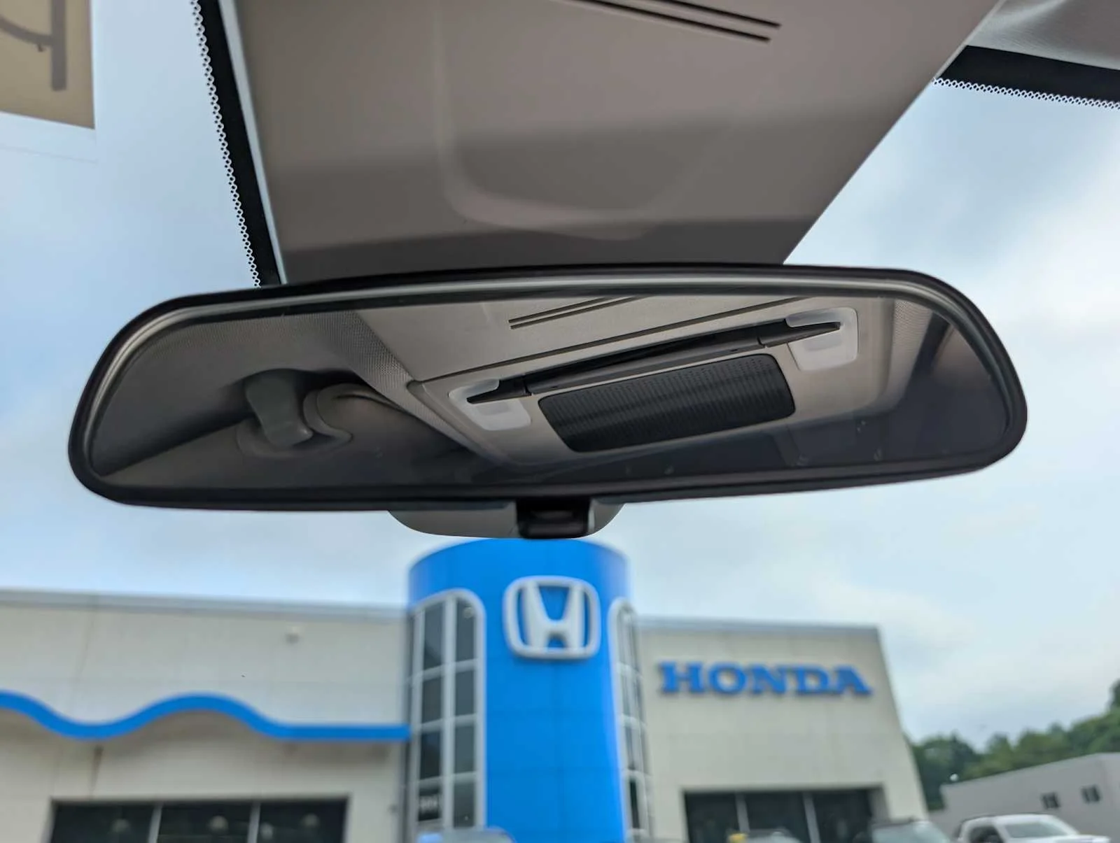 New 2026 Blue Lagoon Pearl Honda LX image 22
