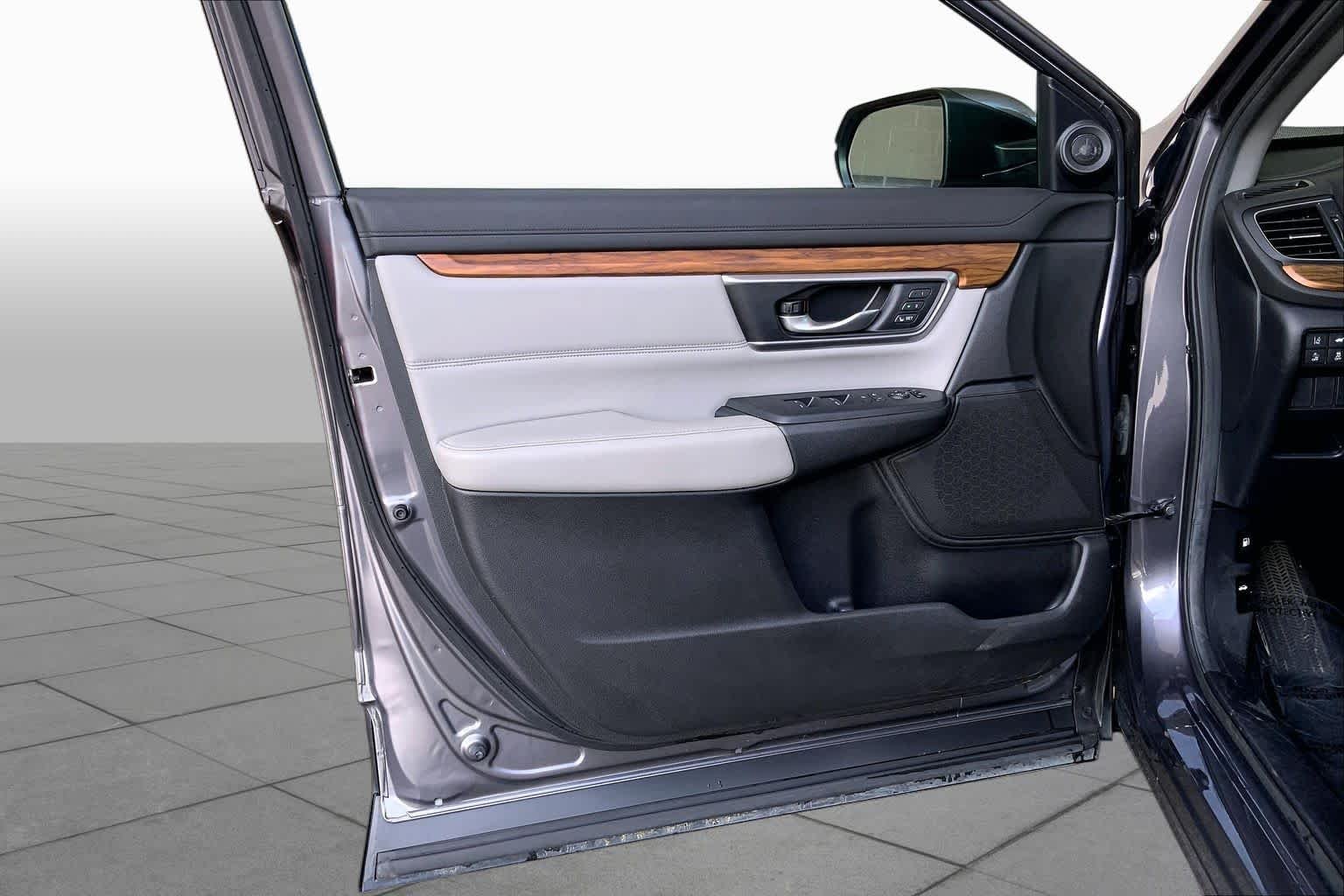 Used 2017 GRAY Honda EX-L image 22